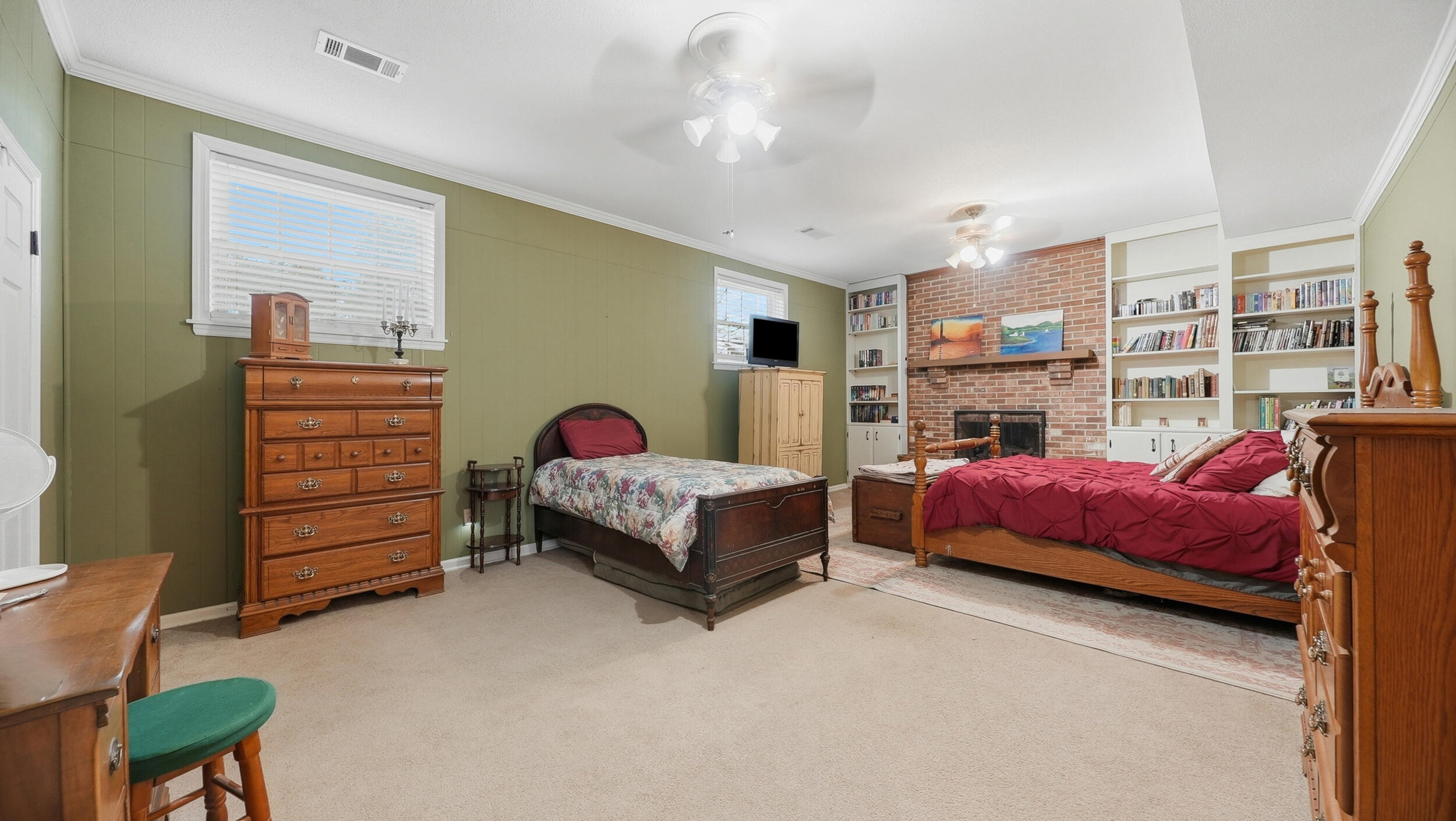 1304 Highcrest Drive