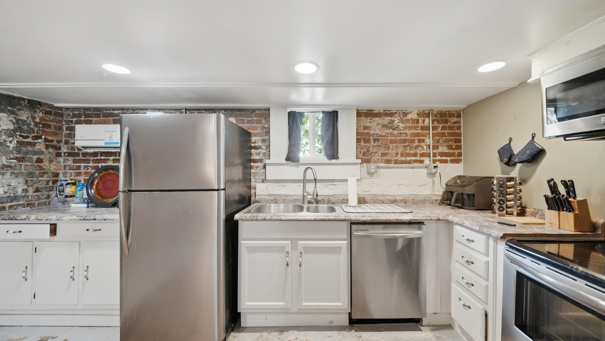 151 N Orchard Knob Avenue
