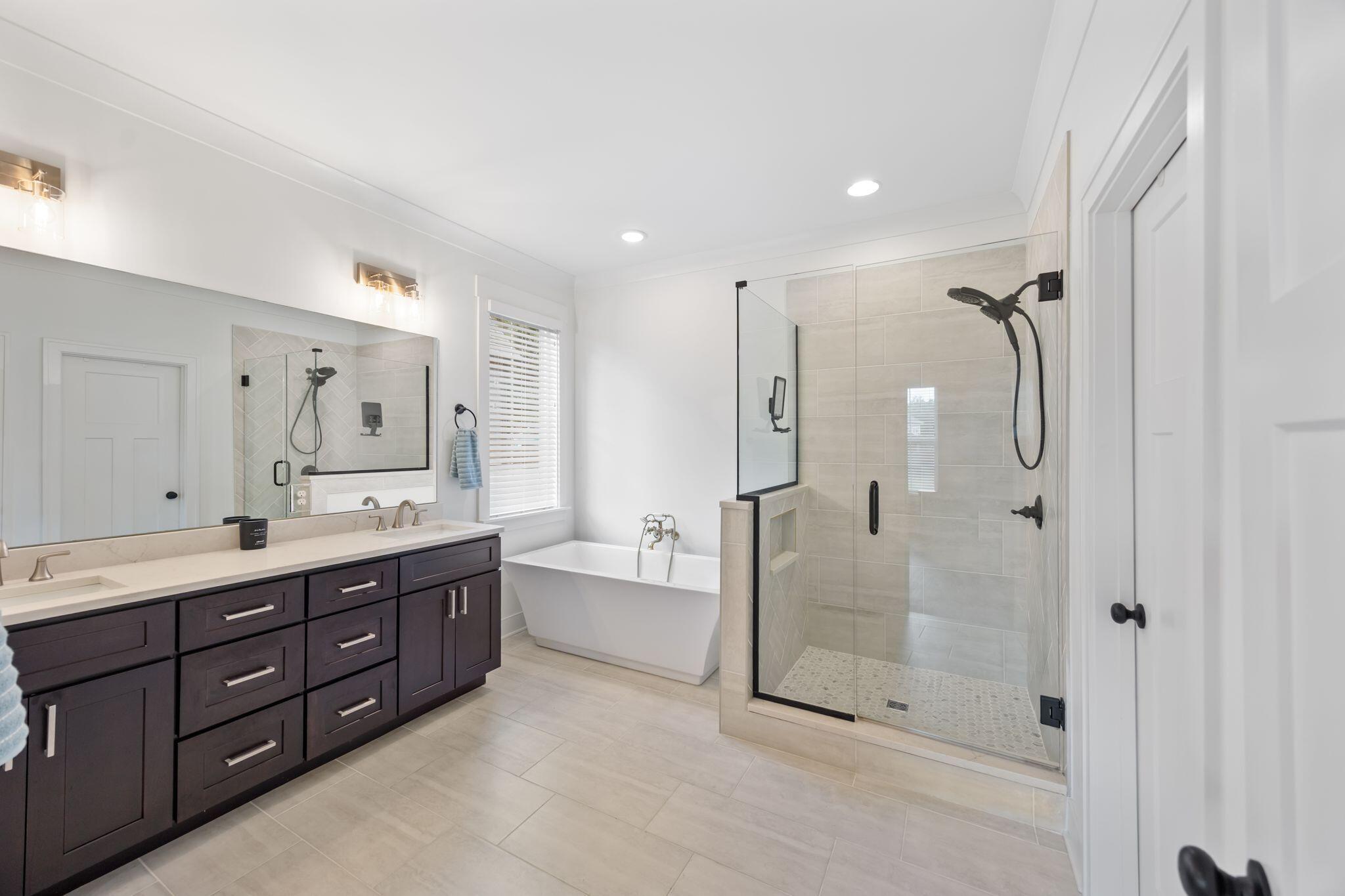 494 Johnston Road, McDonald