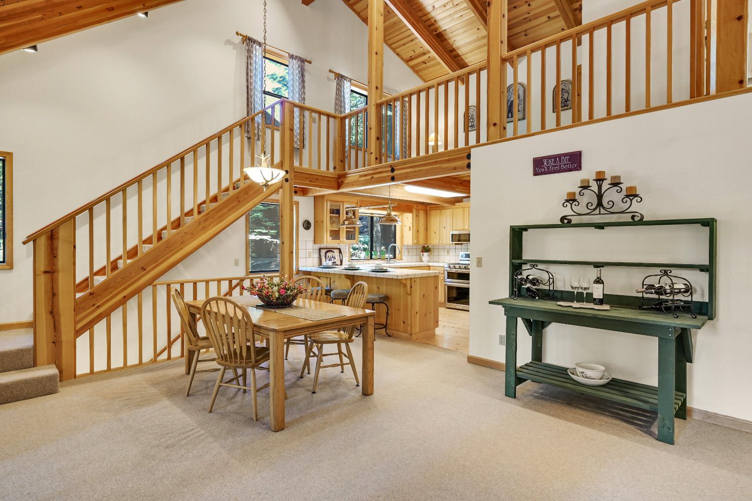 1476 Topanga Lane