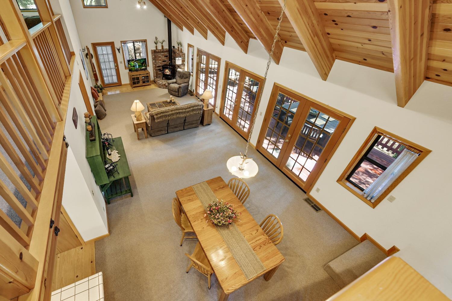 1476 Topanga Lane