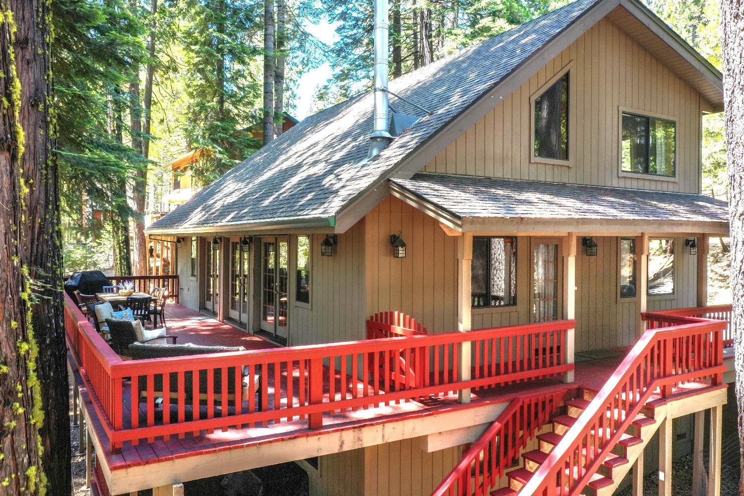 1476 Topanga Lane