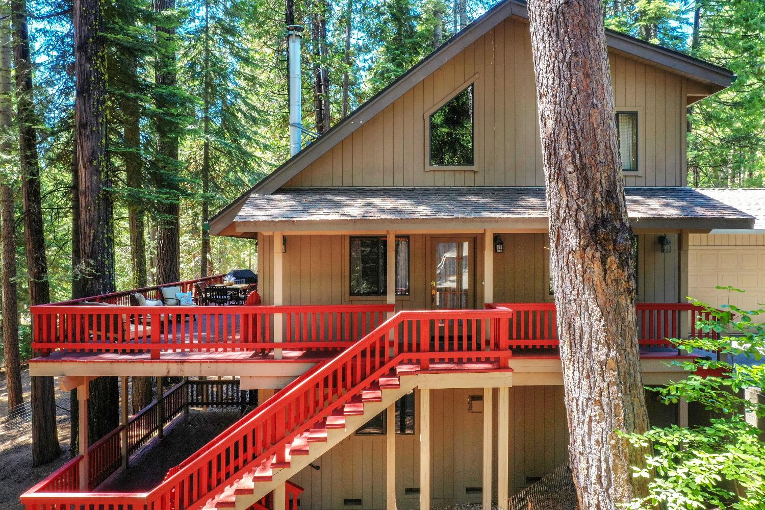 1476 Topanga Lane