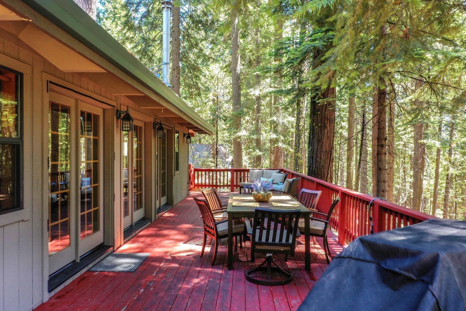 1476 Topanga Lane