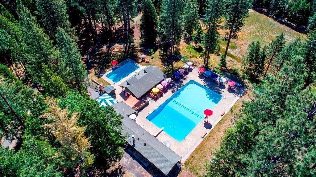 1476 Topanga Lane