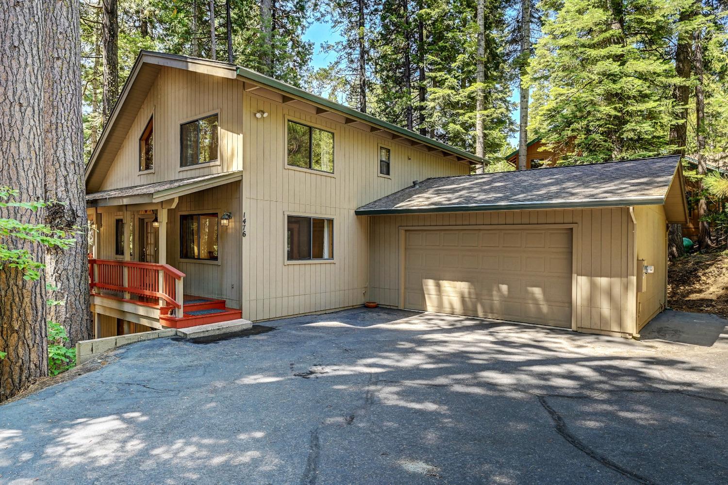 1476 Topanga Lane