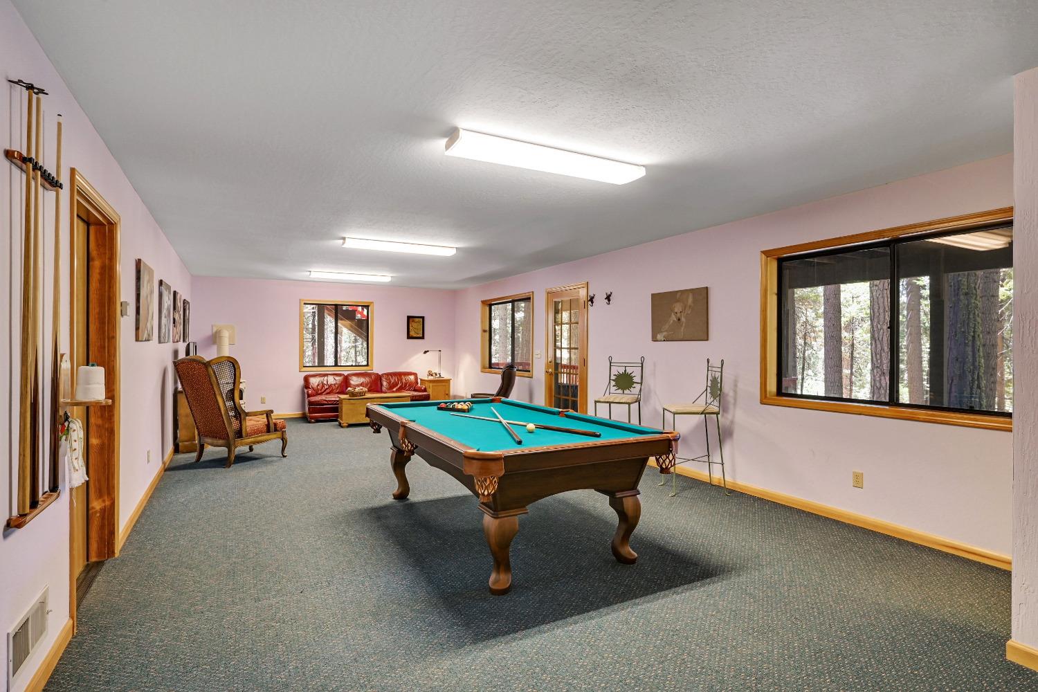 1476 Topanga Lane