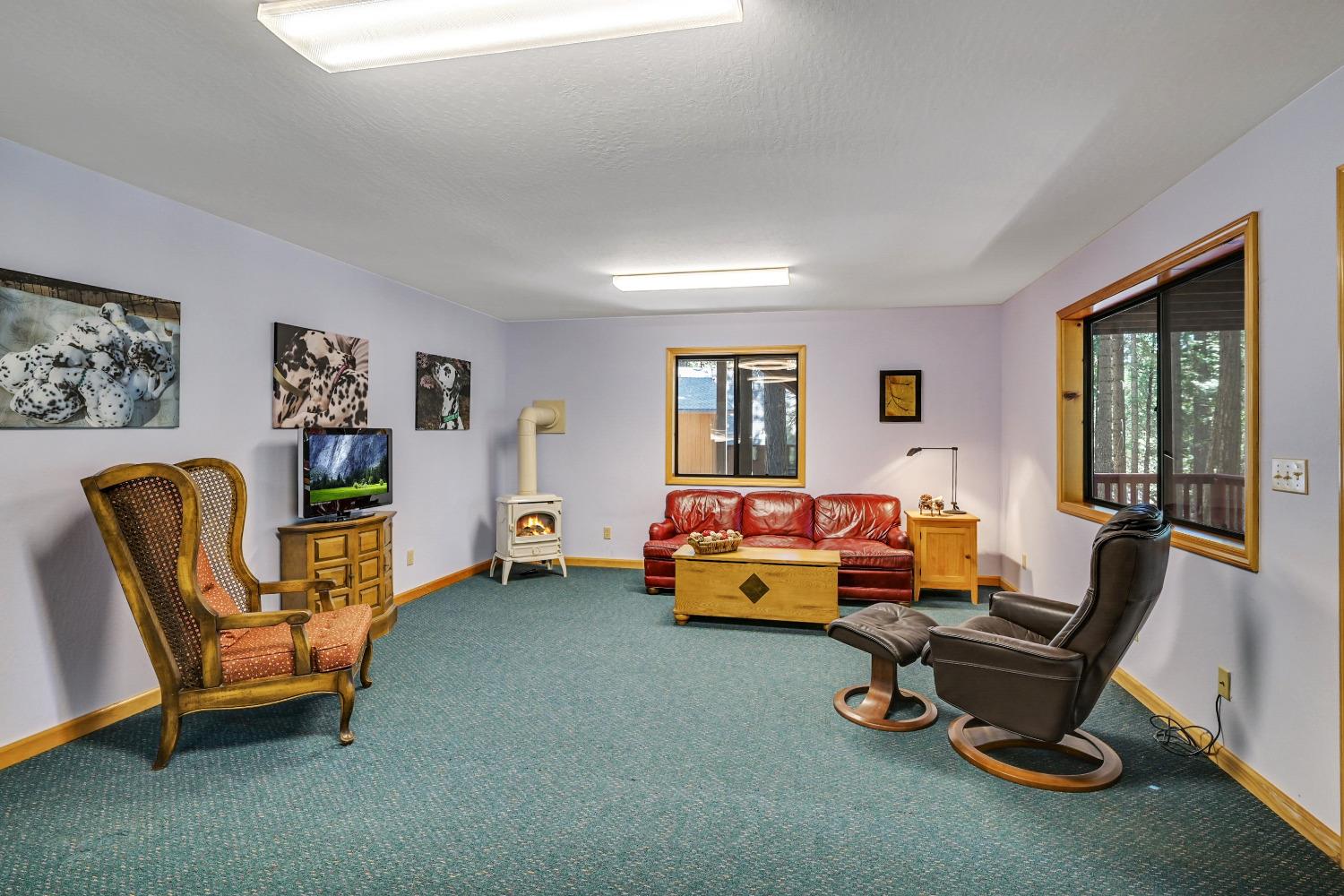 1476 Topanga Lane