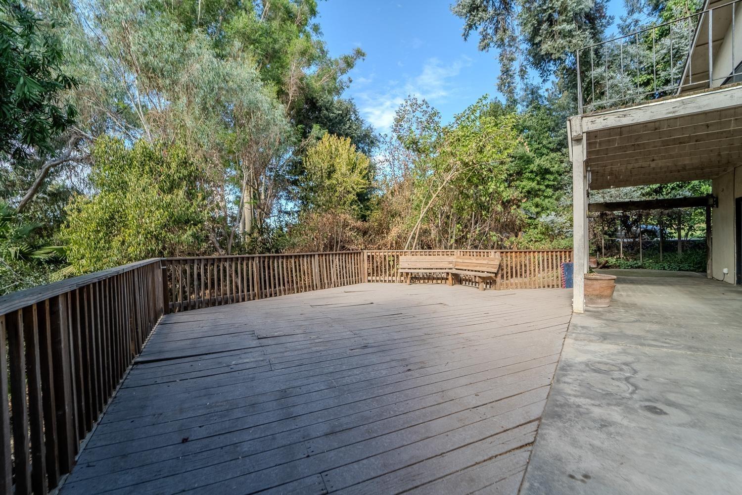 2704 Oakhurst Drive