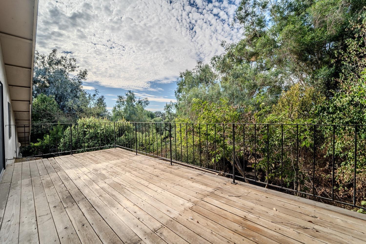2704 Oakhurst Drive