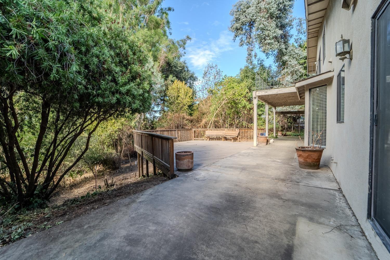 2704 Oakhurst Drive