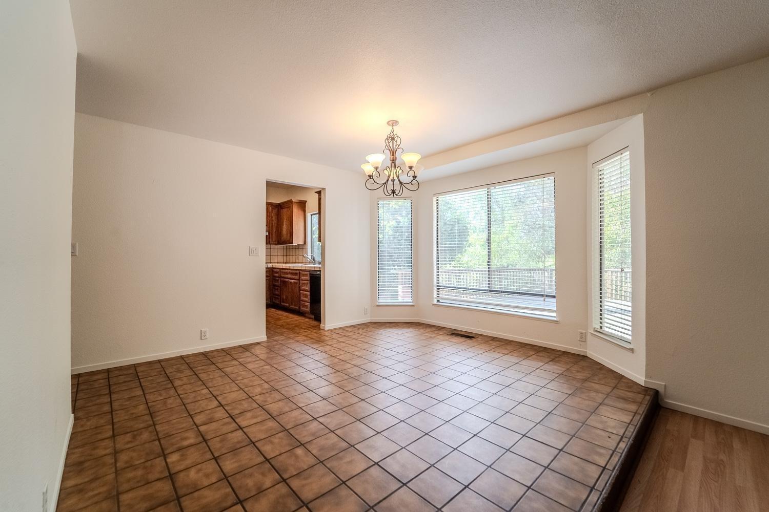 2704 Oakhurst Drive