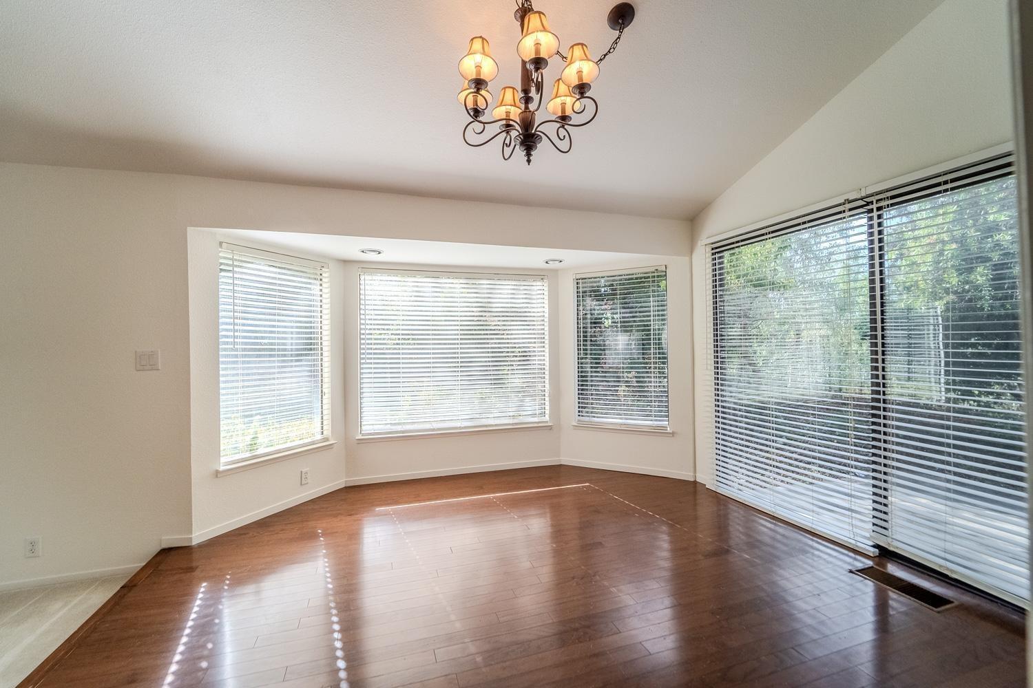2704 Oakhurst Drive