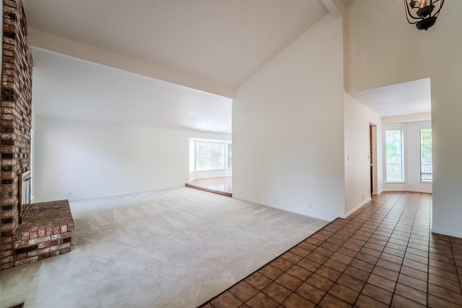 2704 Oakhurst Drive