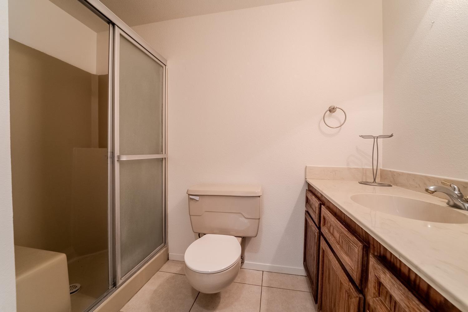 2704 Oakhurst Drive