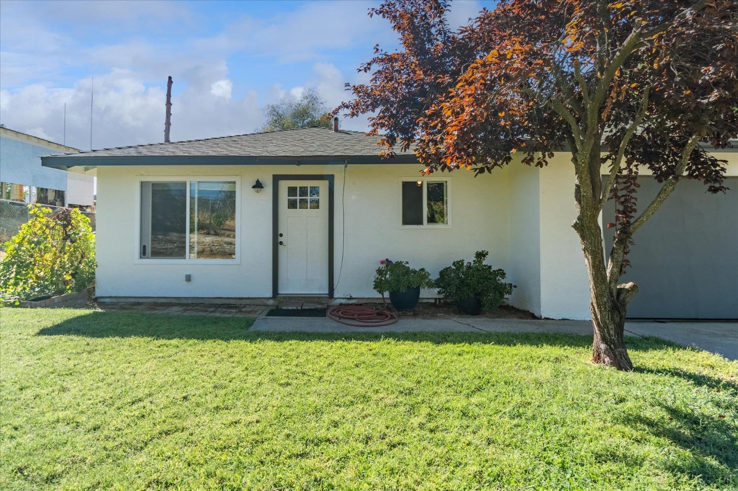 3945 Ponderosa