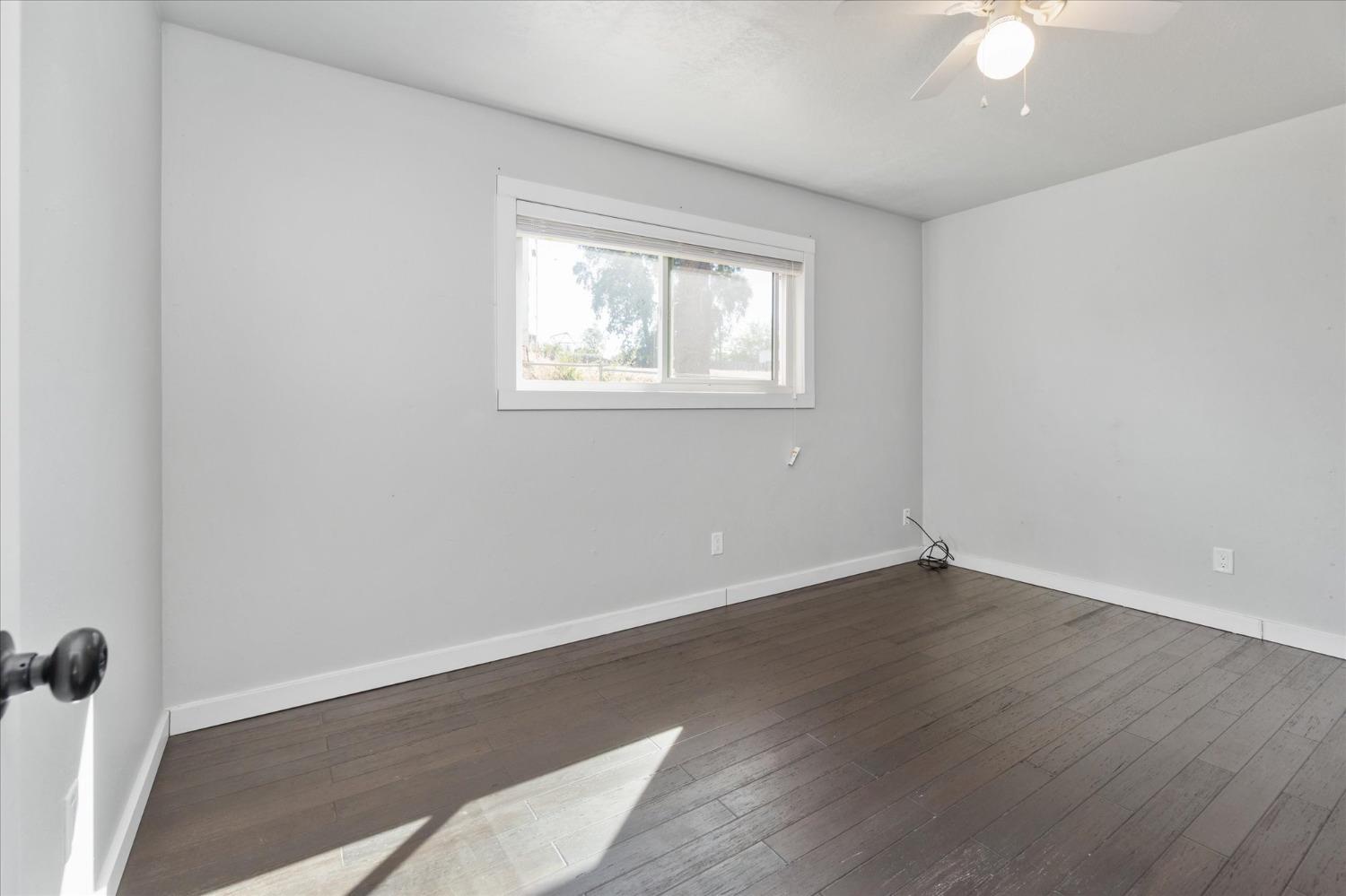 3945 Ponderosa