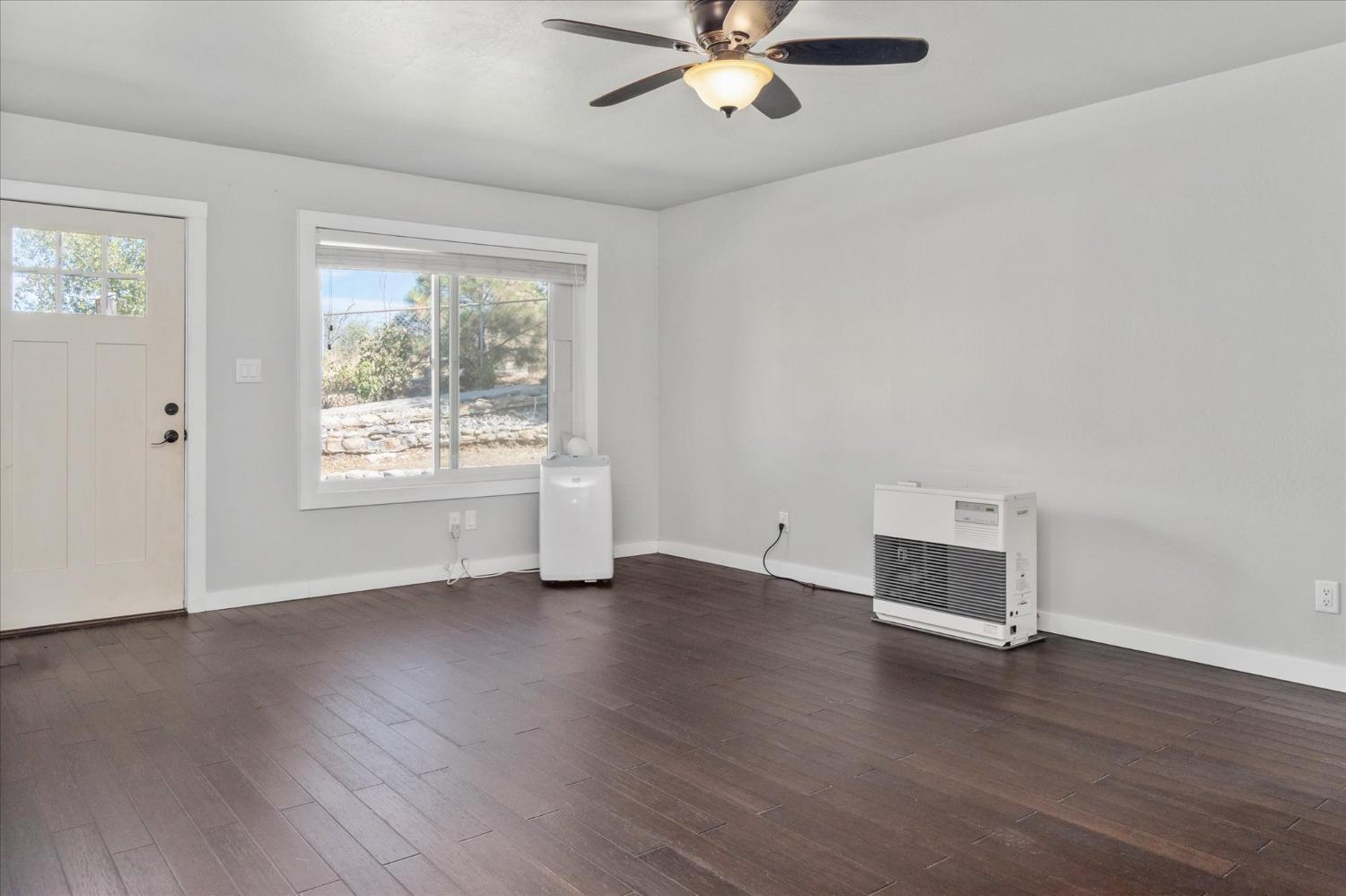 3945 Ponderosa