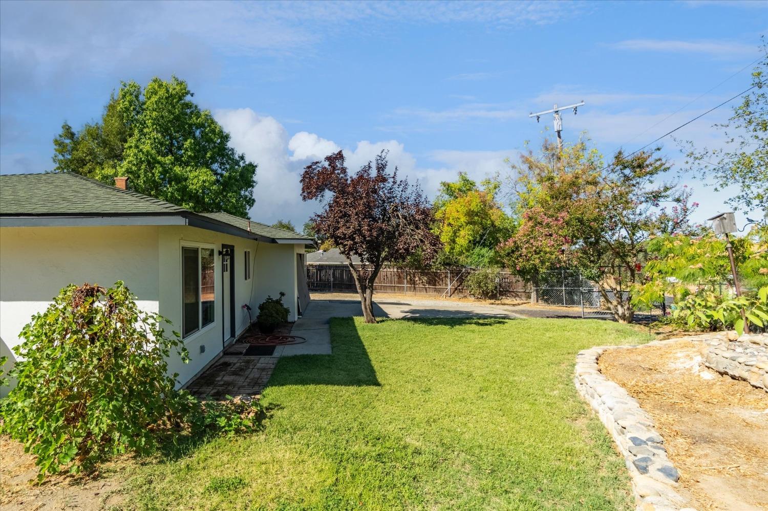 3945 Ponderosa