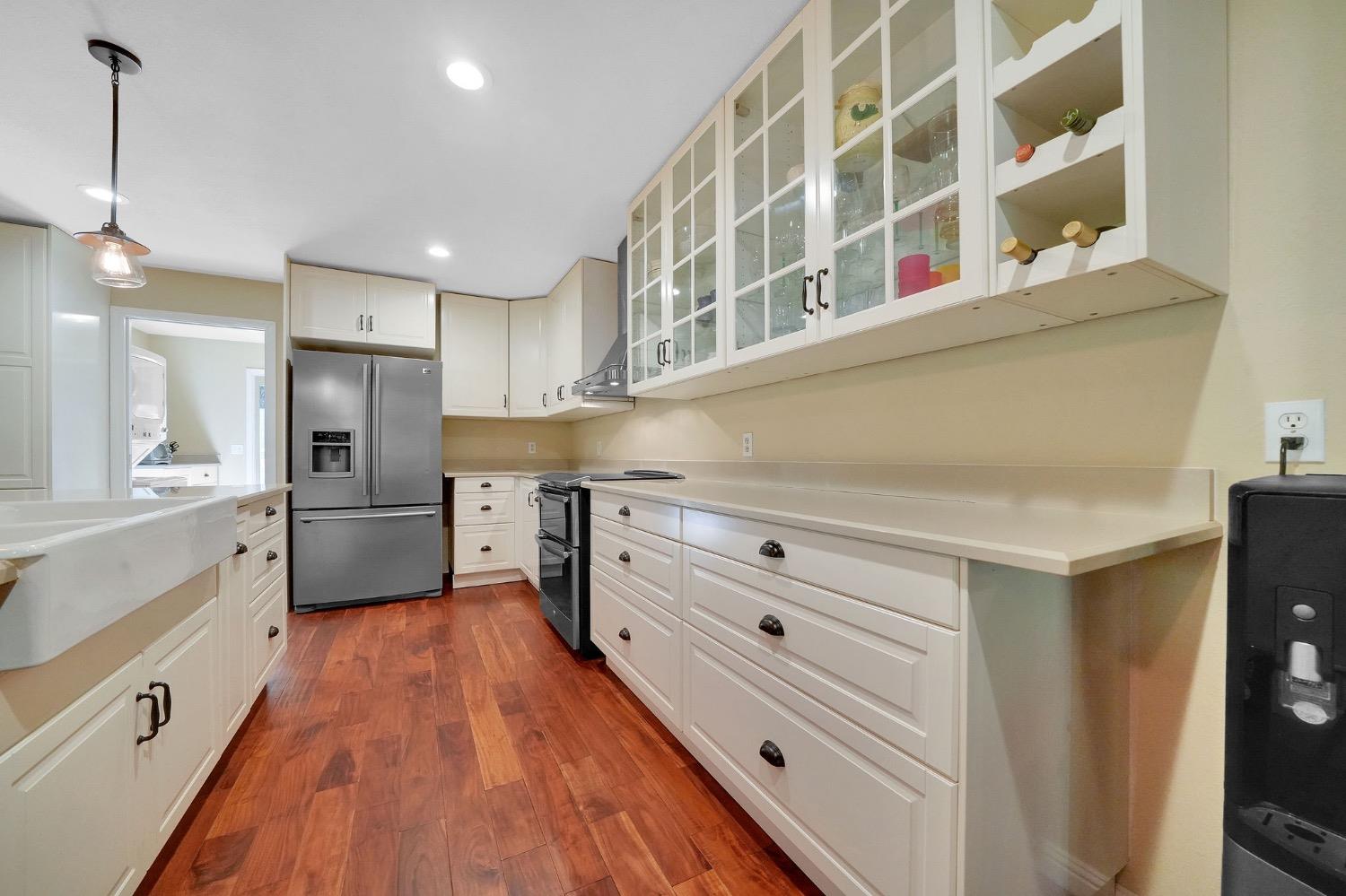 1556 Burnham Road