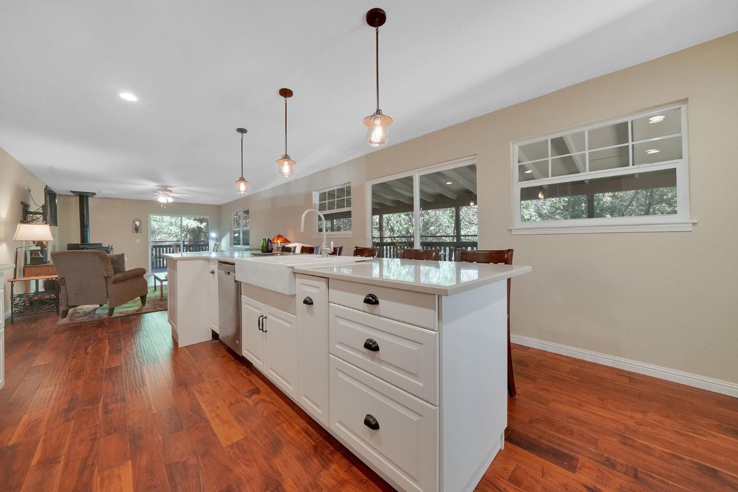 1556 Burnham Road