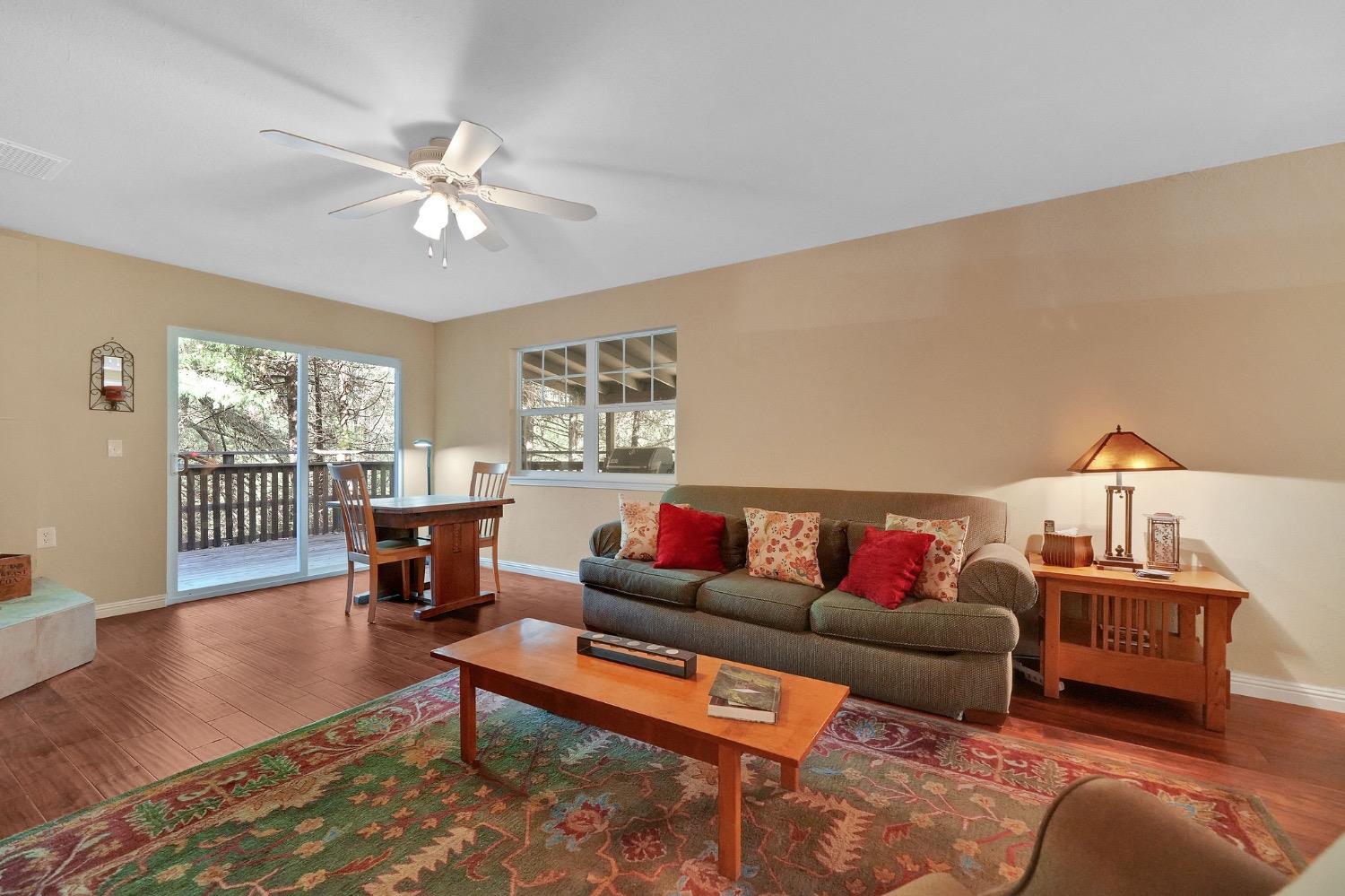 1556 Burnham Road