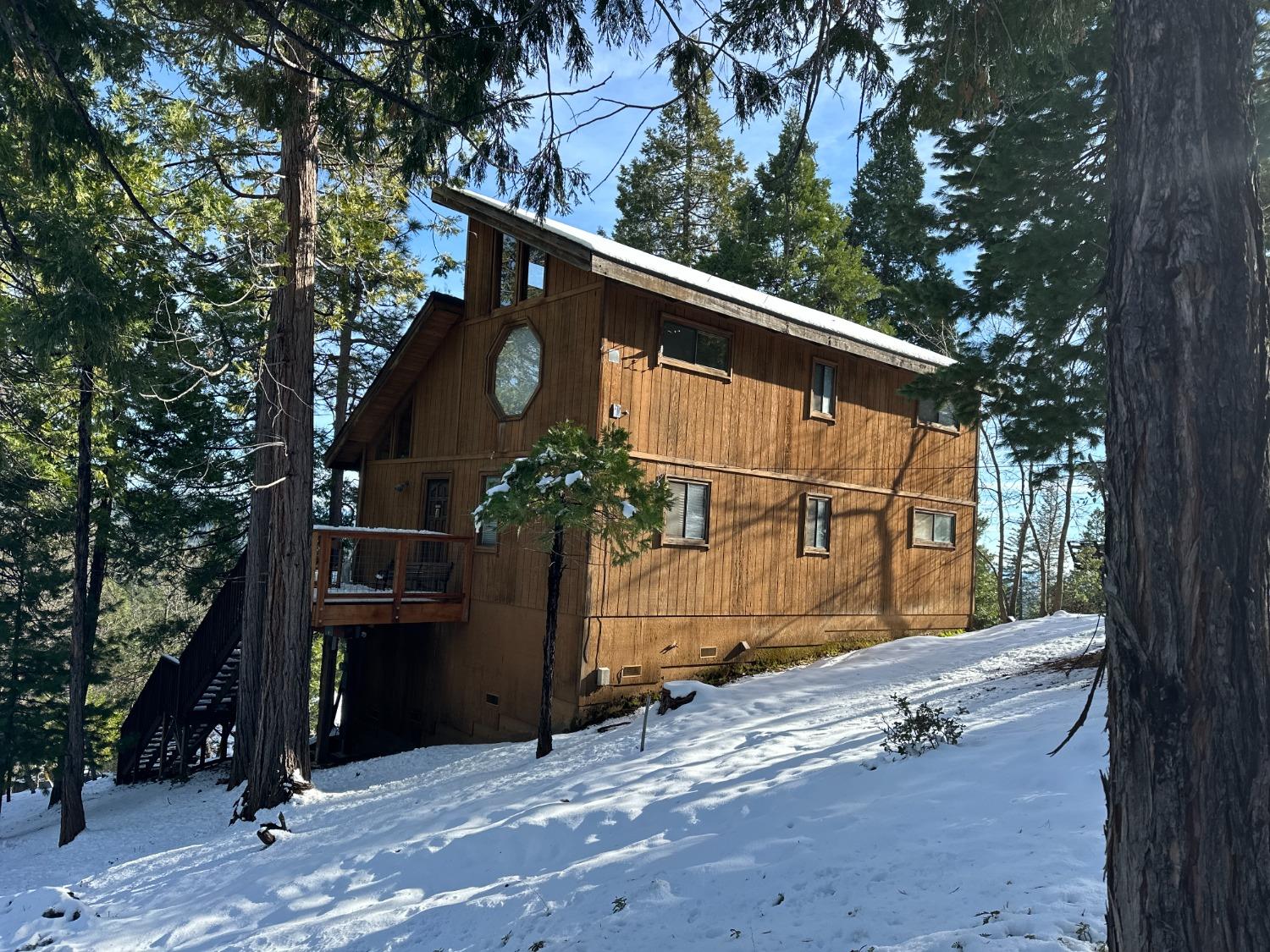 3304 Menominee Court