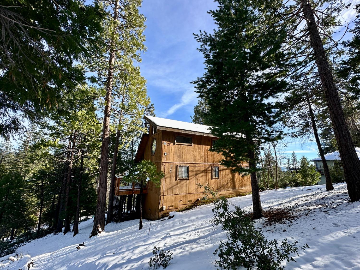 3304 Menominee Court