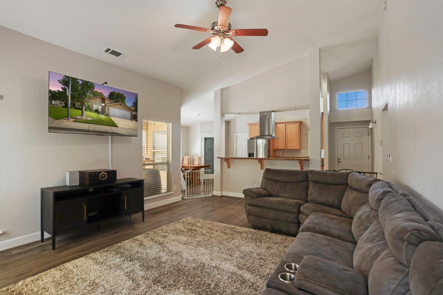 864 Gotland Court