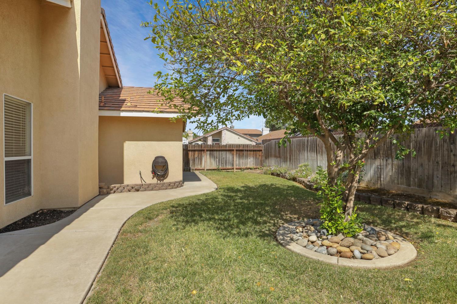 864 Gotland Court