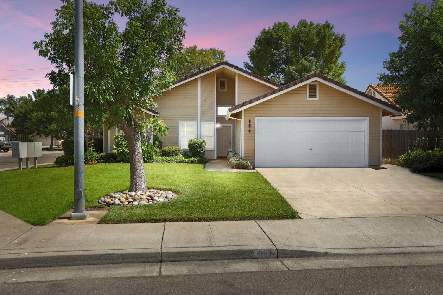864 Gotland Court