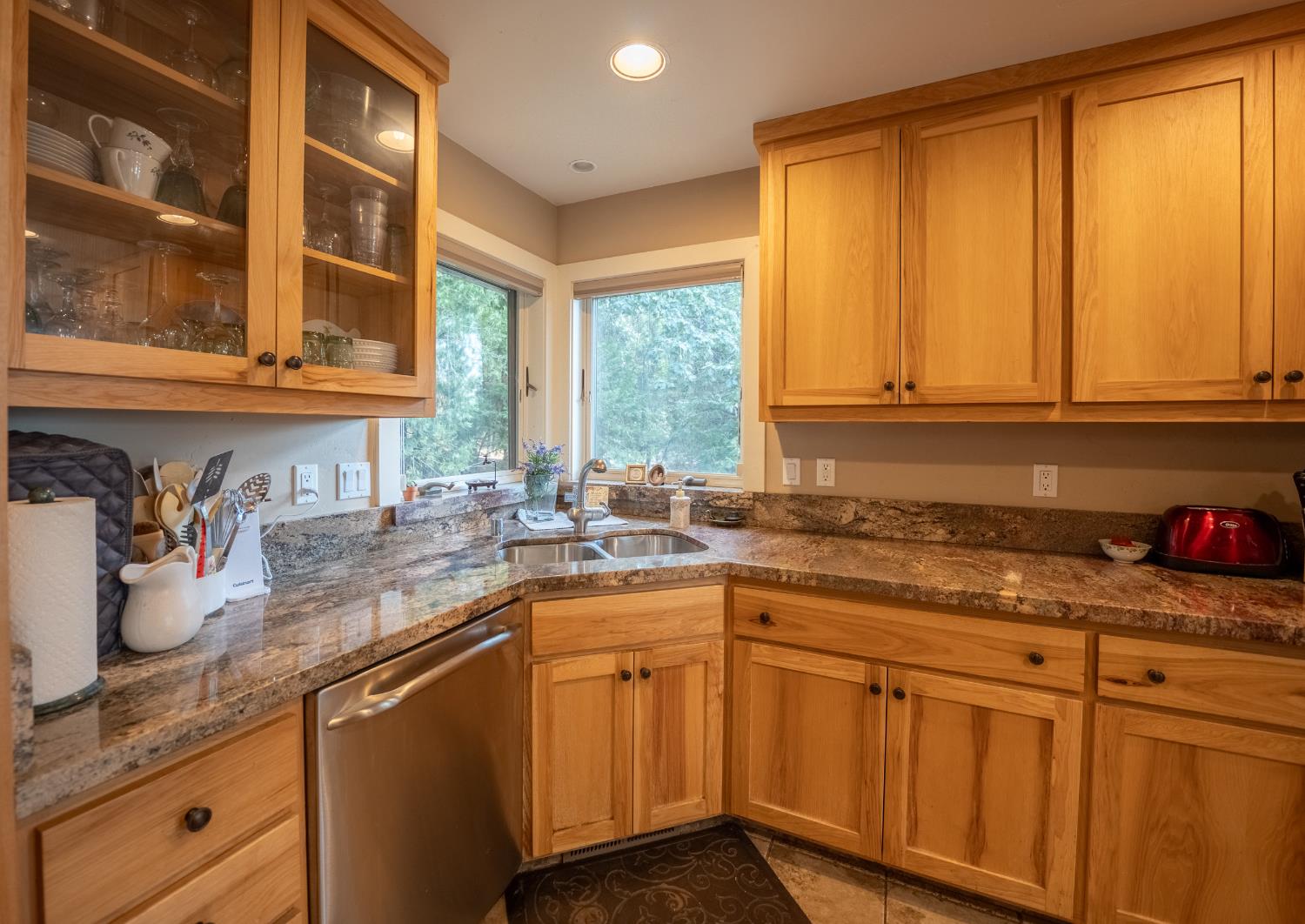 762 Sugarbush Lane