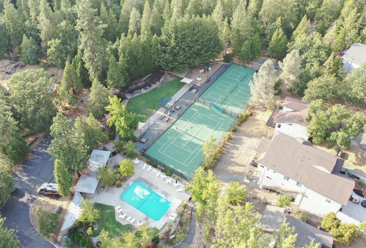 762 Sugarbush Lane