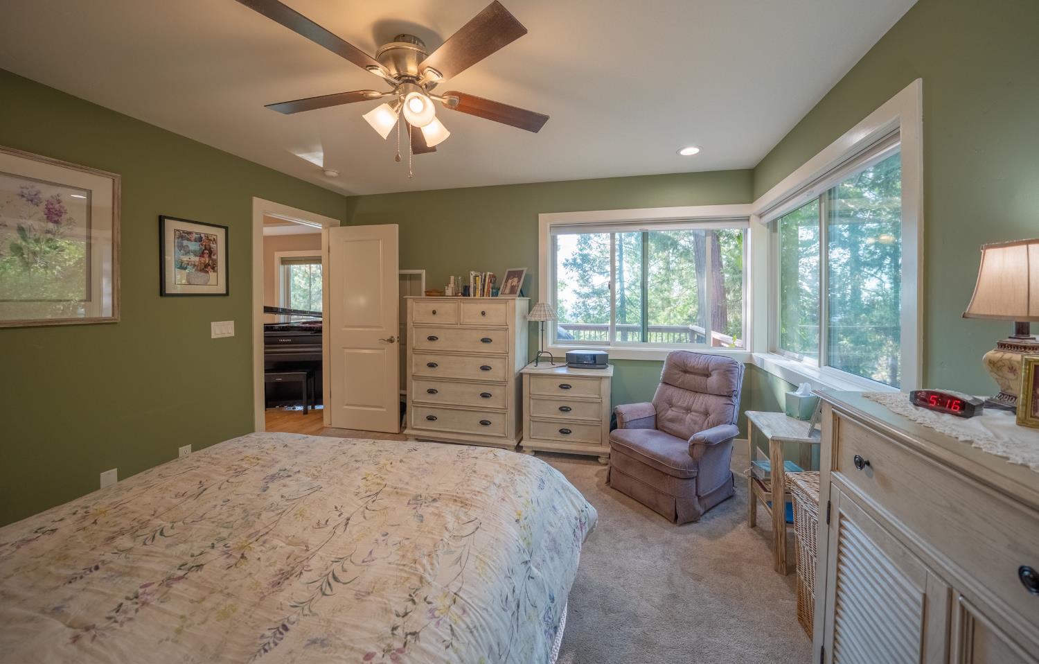 762 Sugarbush Lane