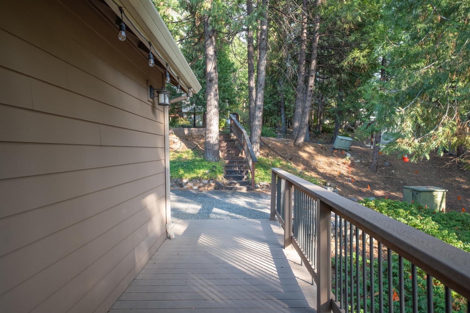 762 Sugarbush Lane