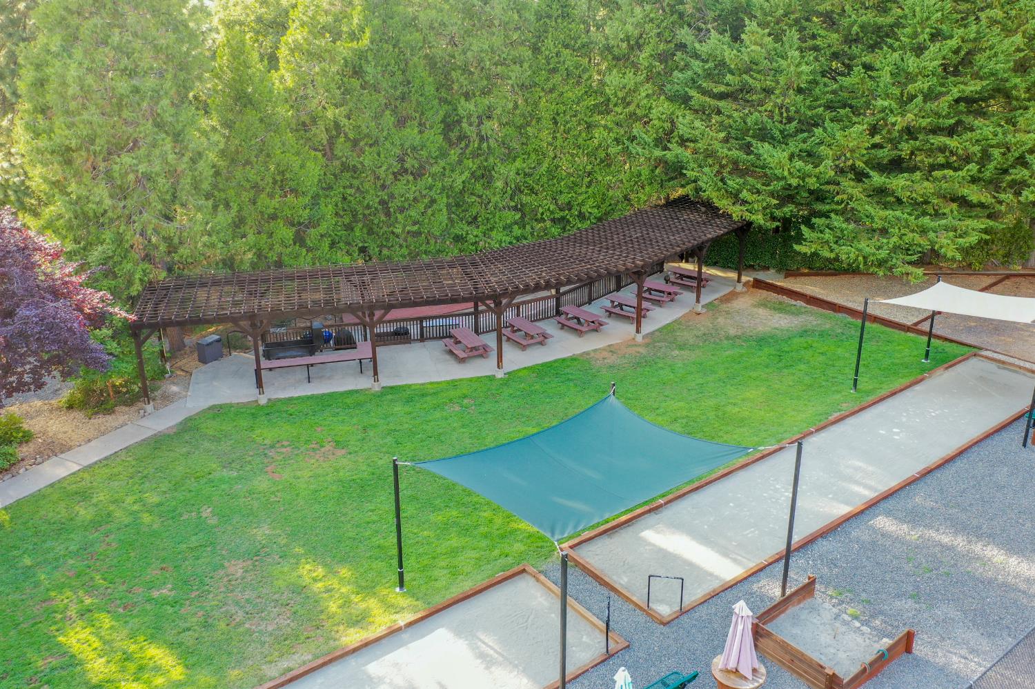 762 Sugarbush Lane