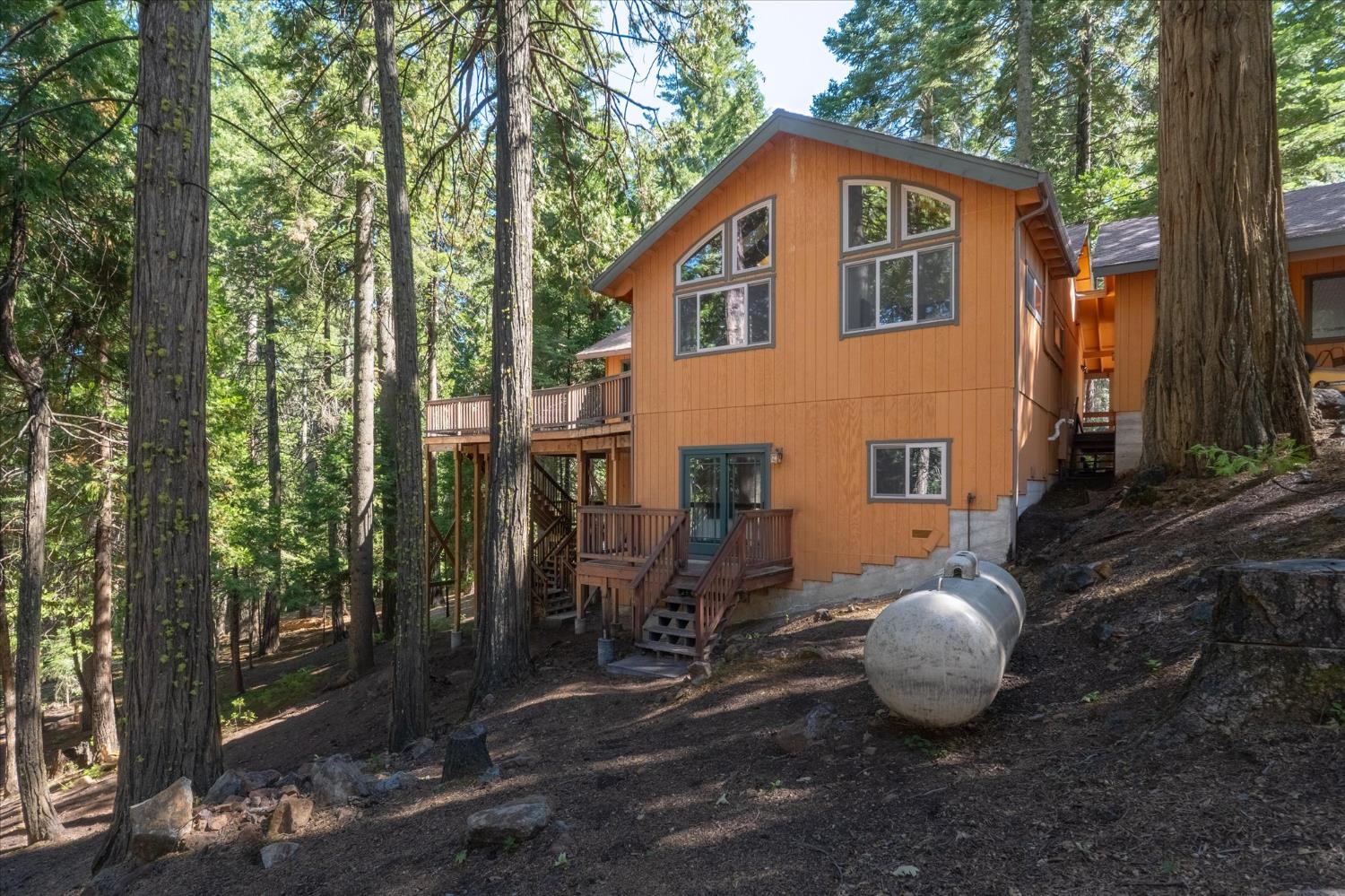 3245 Kenshaw Way