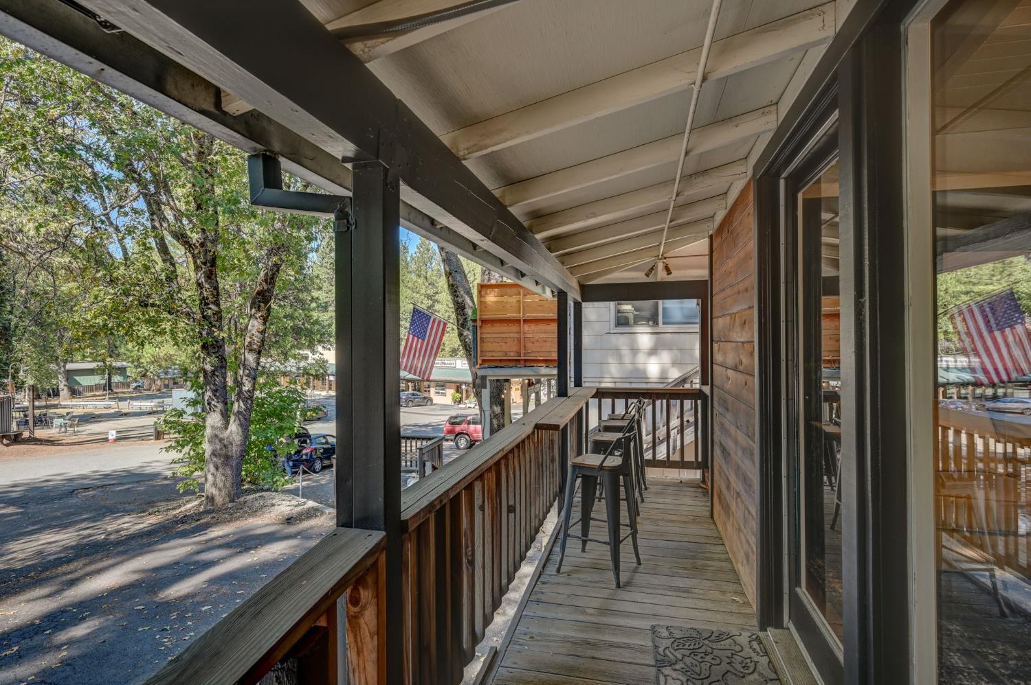 1224 Oak Circle