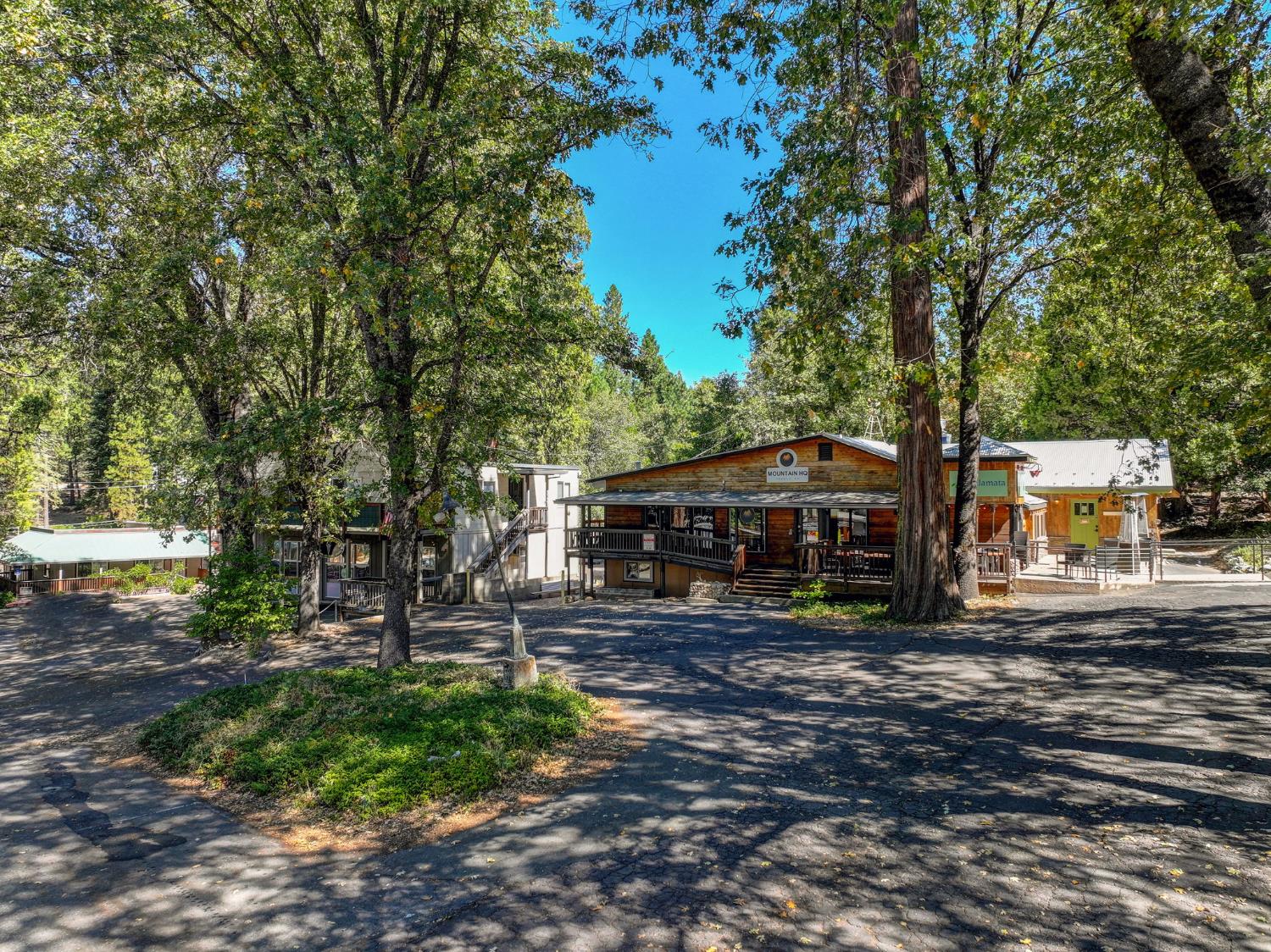 1224 Oak Circle