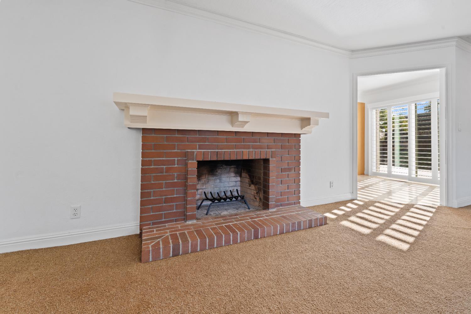 2583 Regent Road