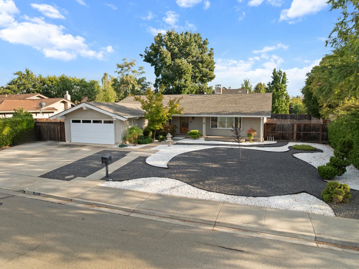 2583 Regent Road