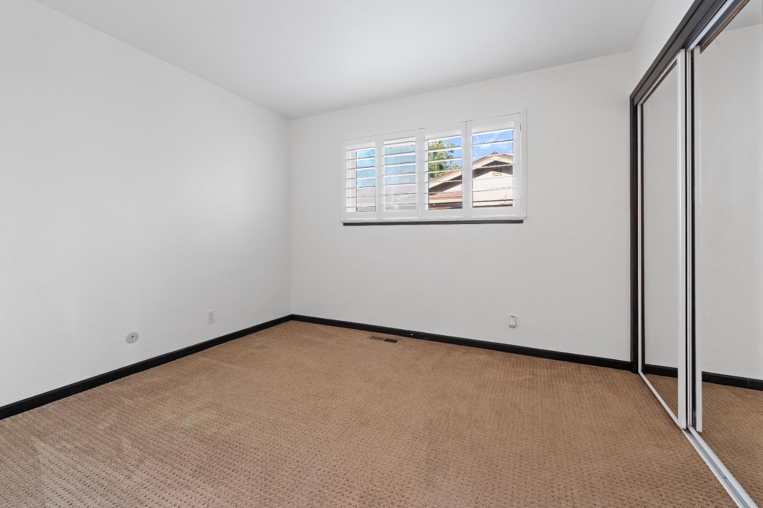 2583 Regent Road