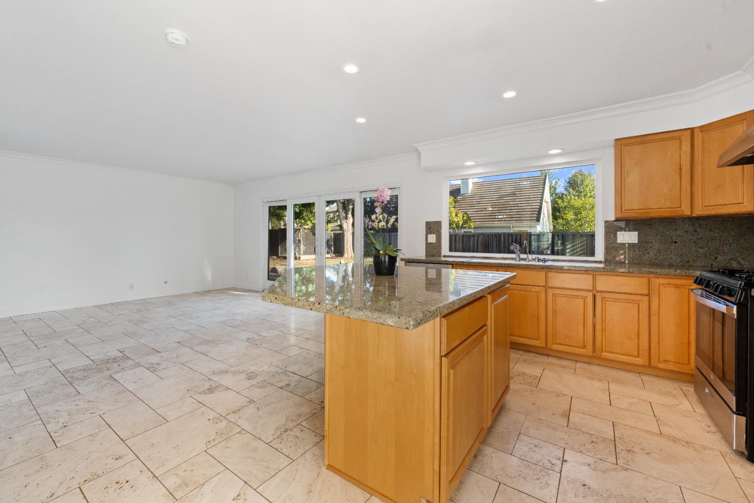 2583 Regent Road