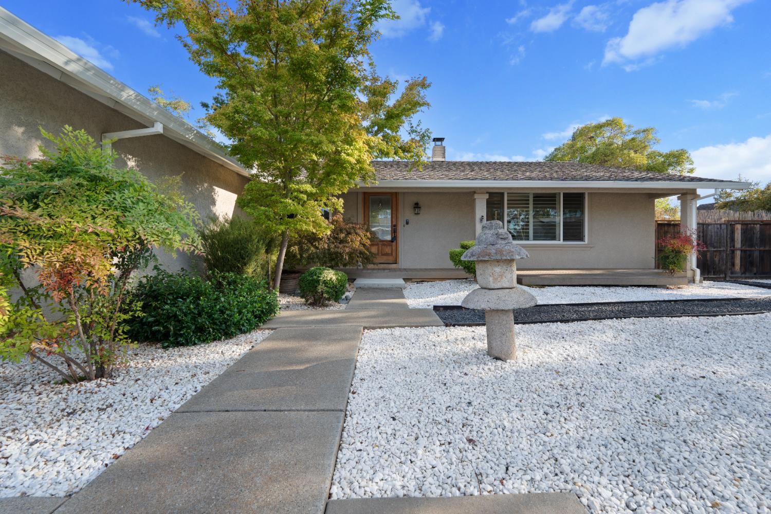 2583 Regent Road