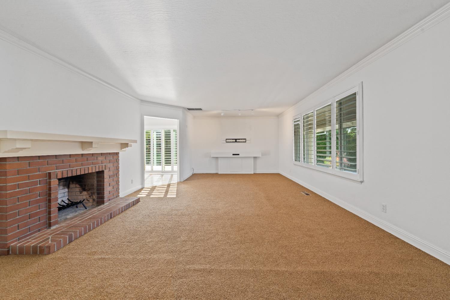 2583 Regent Road
