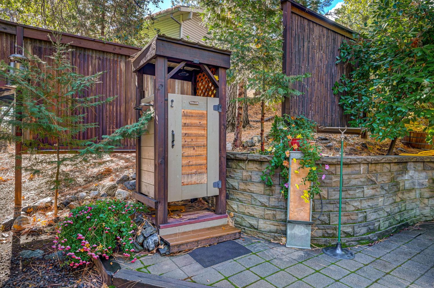 734 Utica Drive