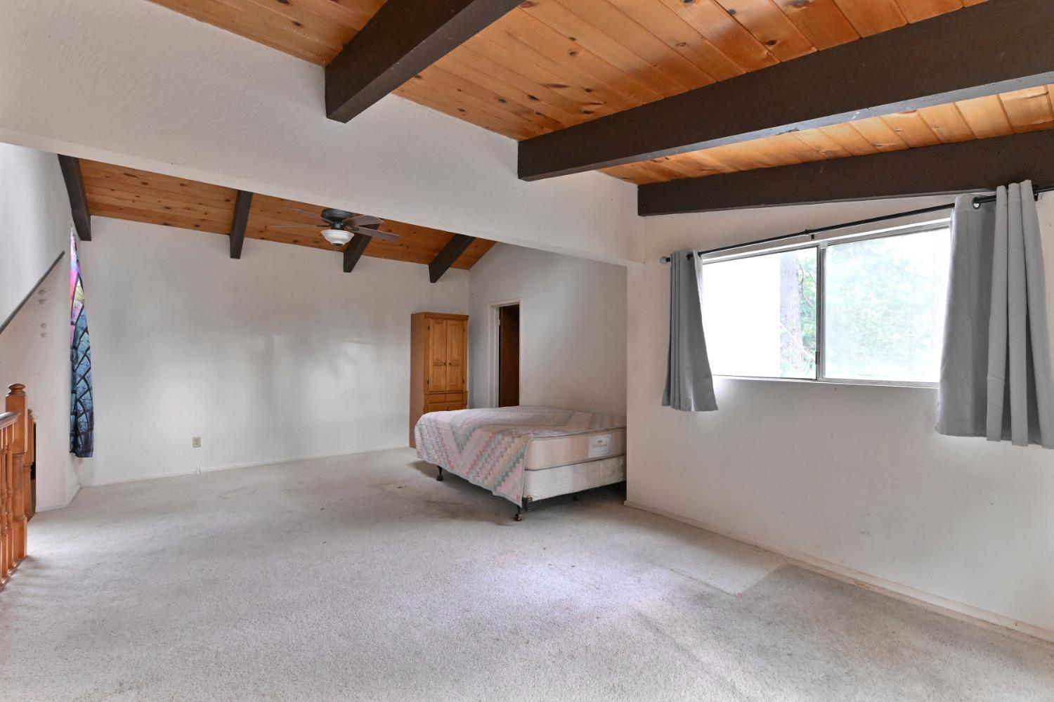 24214 N Oxbow Lane