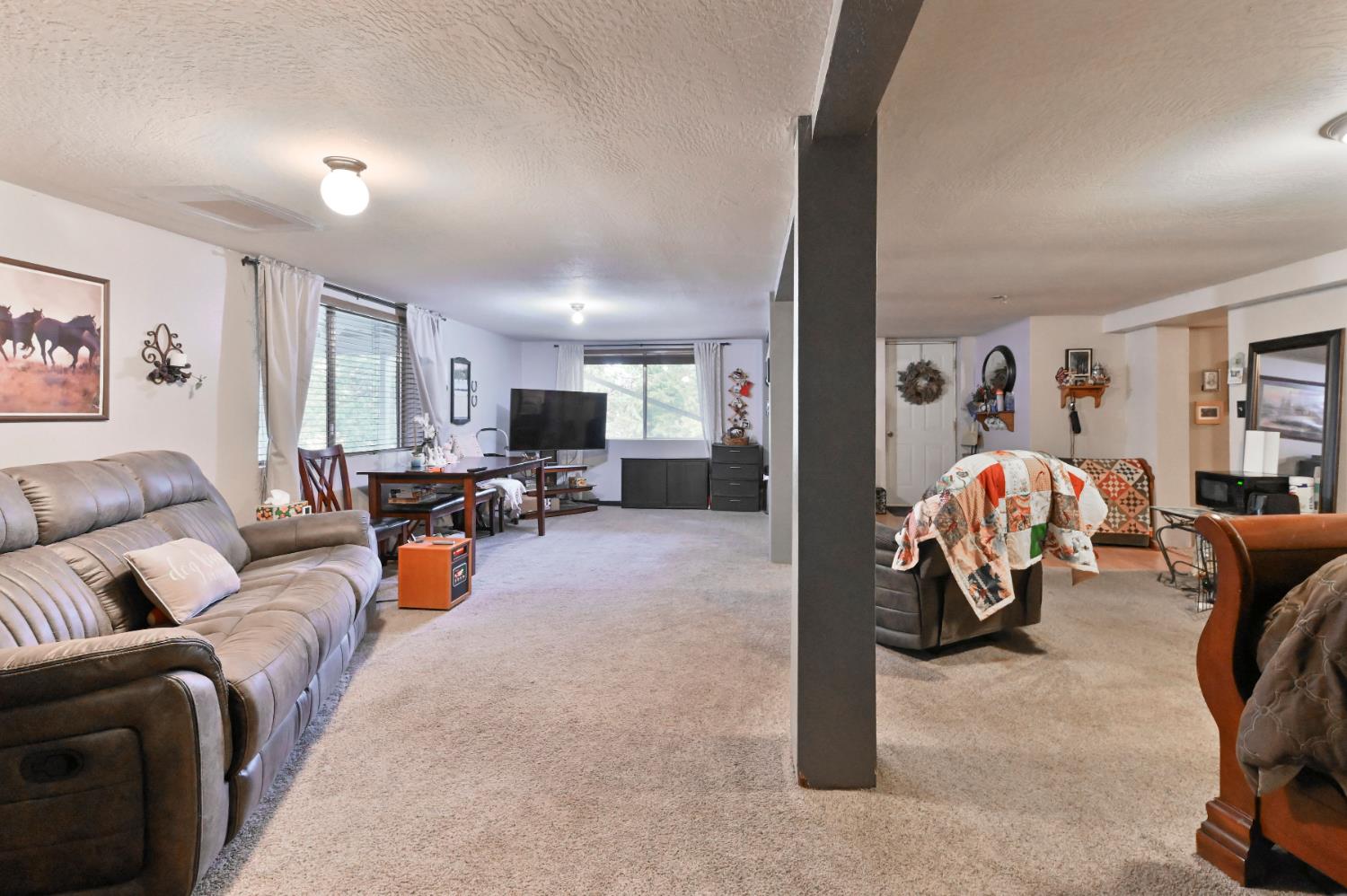 24214 N Oxbow Lane