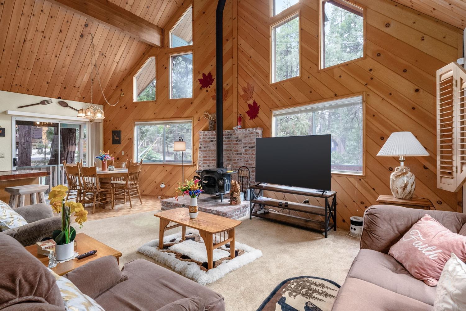 2245 Castlewood Lane