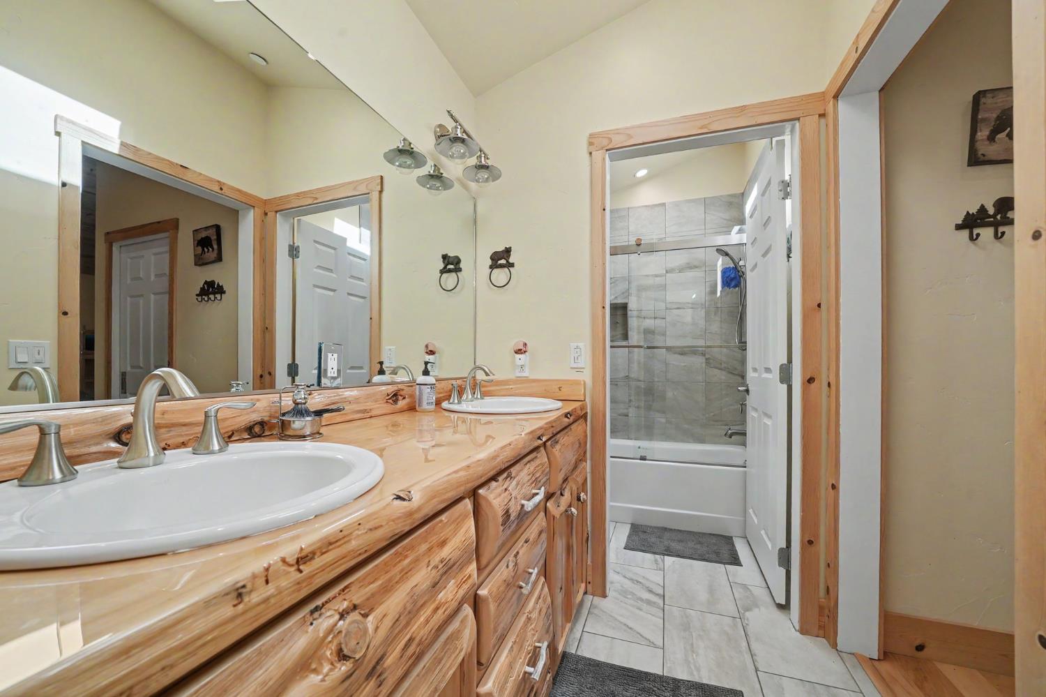 3061 Tahos Drive